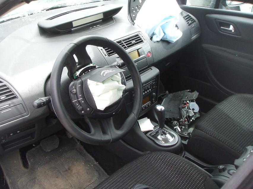 Image Reservoir - CITROEN C4 1