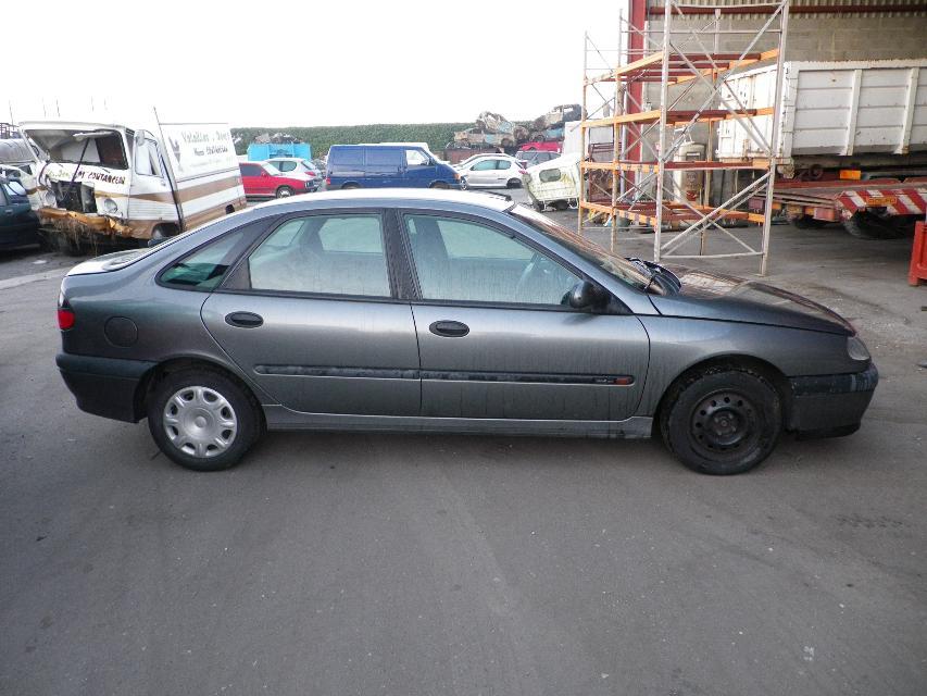 Image Porte avant droit - RENAULT LAGUNA 1