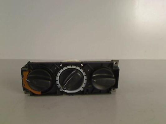 Commande chauffage VOLKSWAGEN POLO 3 CLASSIC/FLIGHT Diesel - 1