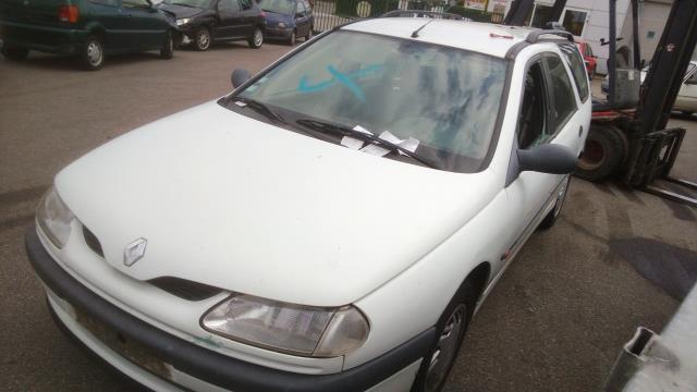 Image Feu arriere principal gauche (feux) - RENAULT LAGUNA 1