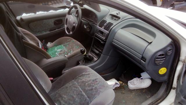 Image Feu arriere principal gauche (feux) - RENAULT LAGUNA 1
