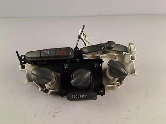 Commande chauffage TOYOTA YARIS VERSO PHASE 1 Essence - 1