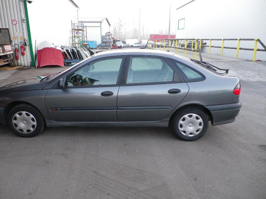 Image Porte avant droit - RENAULT LAGUNA 1