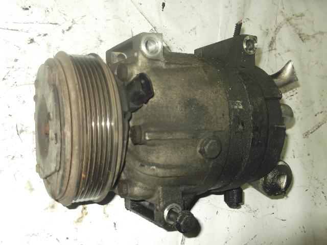 Compresseur clim RENAULT LAGUNA 2 PHASE 1 BREAK Diesel - 1