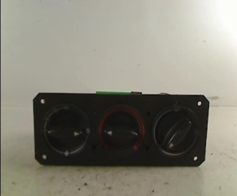 Commande chauffage AUDI A4 1 PHASE 1 Diesel - 1