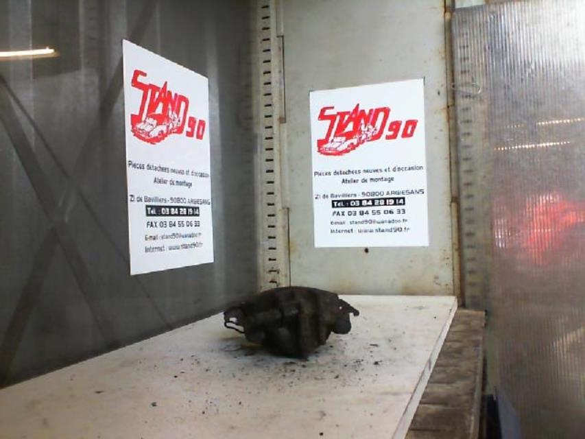 Pinza freni anteriore sinistra FORD FOCUS 1 Gasolina - 1