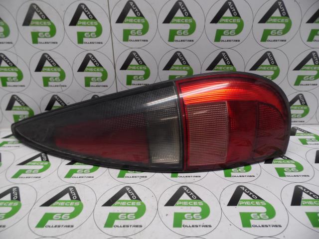 Fanale posteriore principale destro (luci) RENAULT LAGUNA 1 PHASE 2 BREAK Diésel - 1