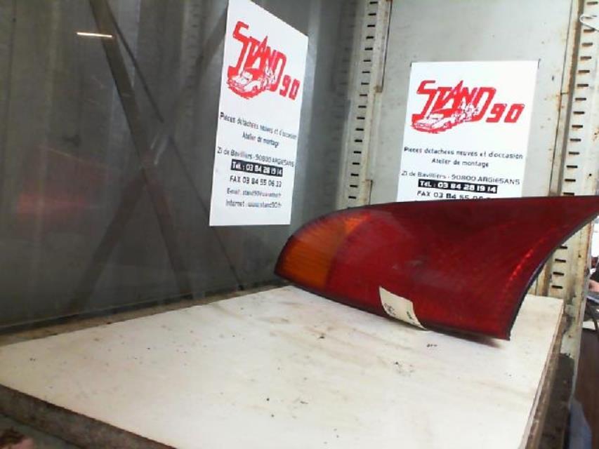 Fanale posteriore principale destro (luci) FORD FOCUS 1 Gasolina - 1