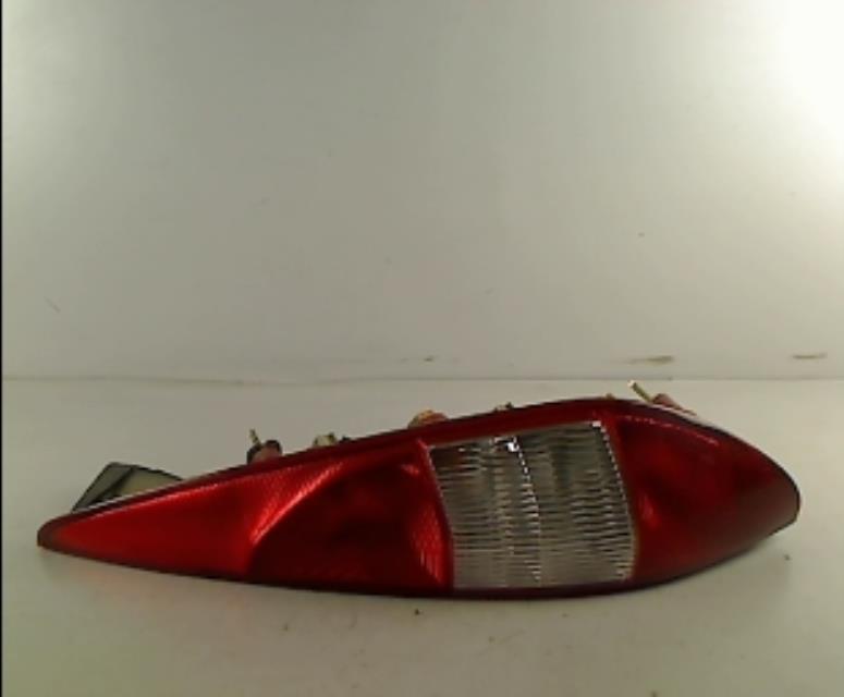 Fanale posteriore principale destro (luci) FORD MONDEO 2 BREAK Diésel - 1