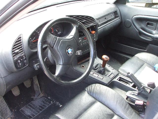 Image Ceinture avant gauche - BMW SERIE 3 E36