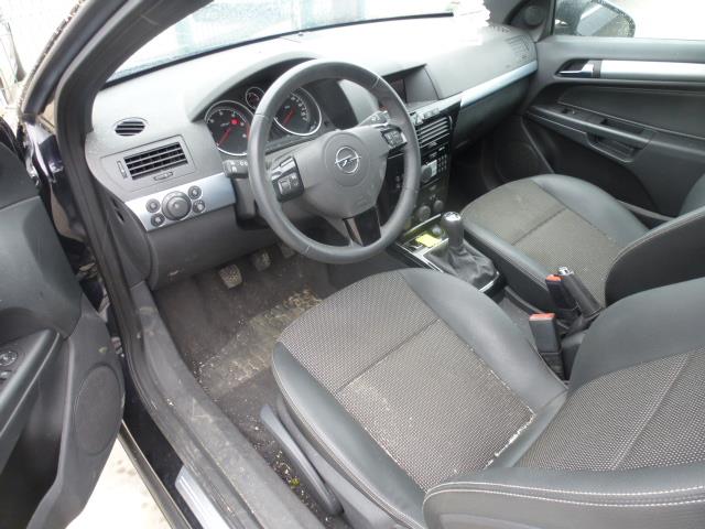Image Feu arriere principal droit (feux) - OPEL ASTRA H