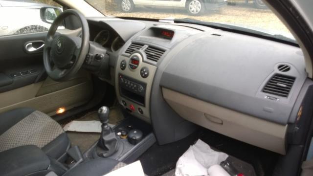 Image Feu arriere principal gauche (feux) - RENAULT MEGANE 2