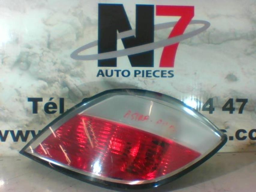 Fanale posteriore principale destro (luci) OPEL ASTRA H PHASE 1 Diésel - 1