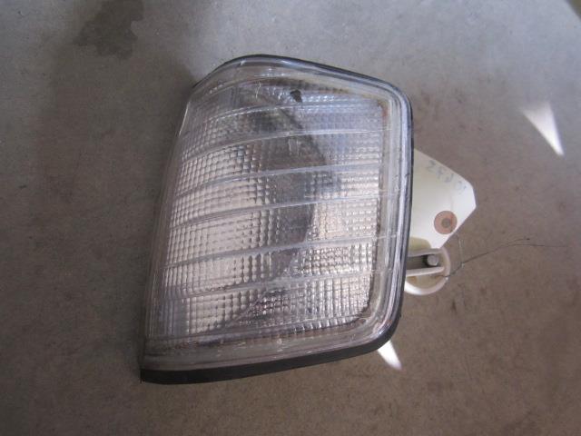 Gruppo ottico anteriore secondario sinistro (luci)(freccia) MERCEDES 190 W201 PHASE 2 Diésel - 1