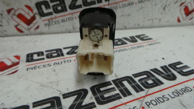 Image Bouton/Interrupteur - DAIHATSU TERIOS 1
