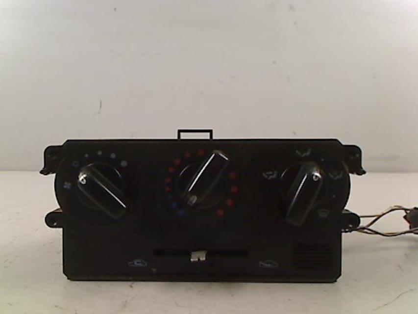 Commande chauffage NISSAN MICRA 2 PHASE 2 Essence - 1