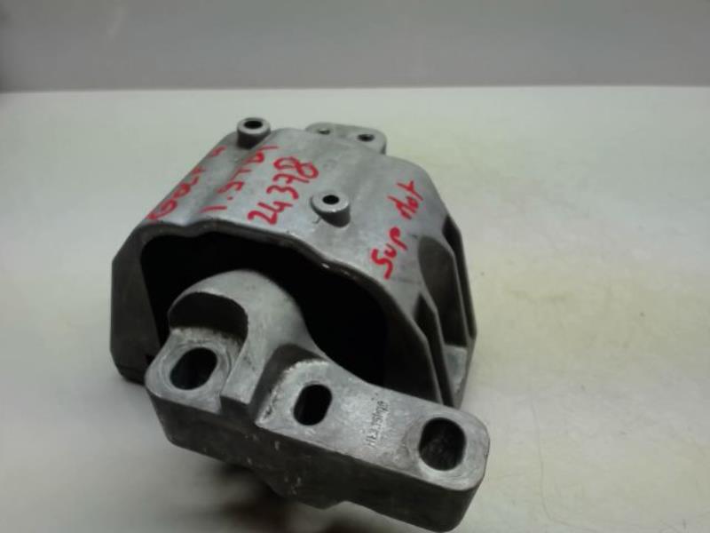 Support moteur droit VOLKSWAGEN GOLF 4 Diesel - 1