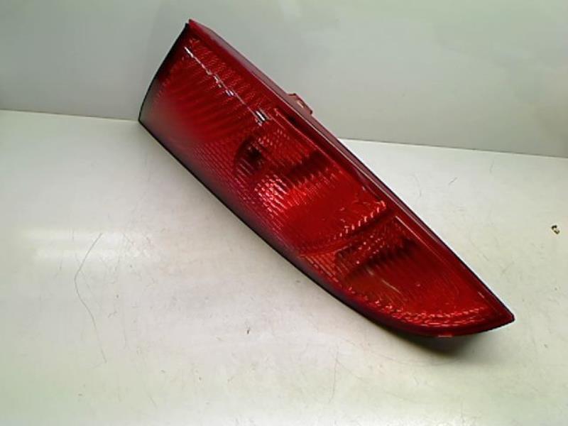 Feu arriere principal gauche (feux) FORD FOCUS 1 Essence - 1