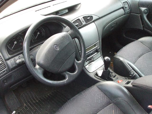 Image Feu arriere secondaire gauche (feux) - RENAULT LAGUNA 2