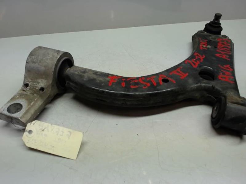 Triangle avant gauche FORD FIESTA 5 PHASE 1  - 1