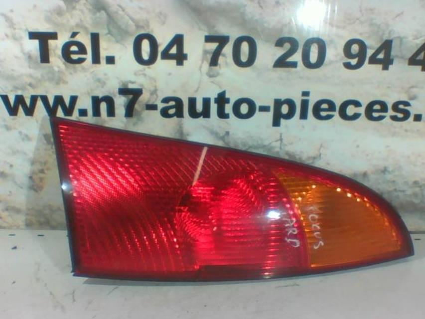 Fanale posteriore principale destro (luci) FORD FOCUS 1 Gasolina - 1