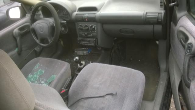 Image Autoradio d'origine - OPEL CORSA B