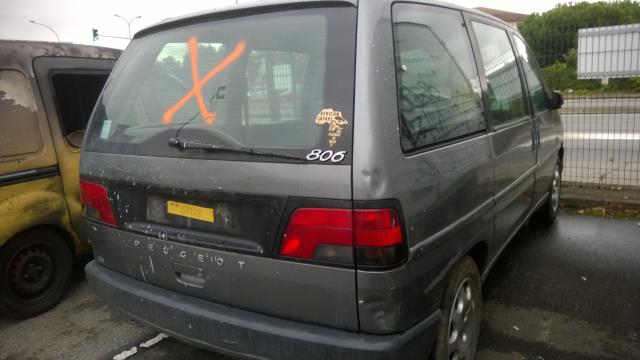Image Feu arriere secondaire droit (feux) - PEUGEOT 806