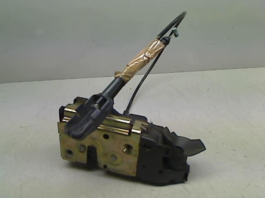 Serrure avant gauche RENAULT MEGANE 2 PHASE 1 BREAK Diesel - 1