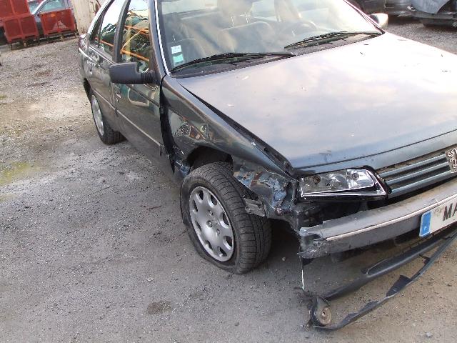 Image Moyeu avant gauche - PEUGEOT 405