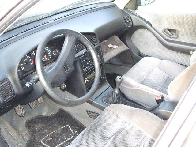 Image Moyeu avant gauche - PEUGEOT 405