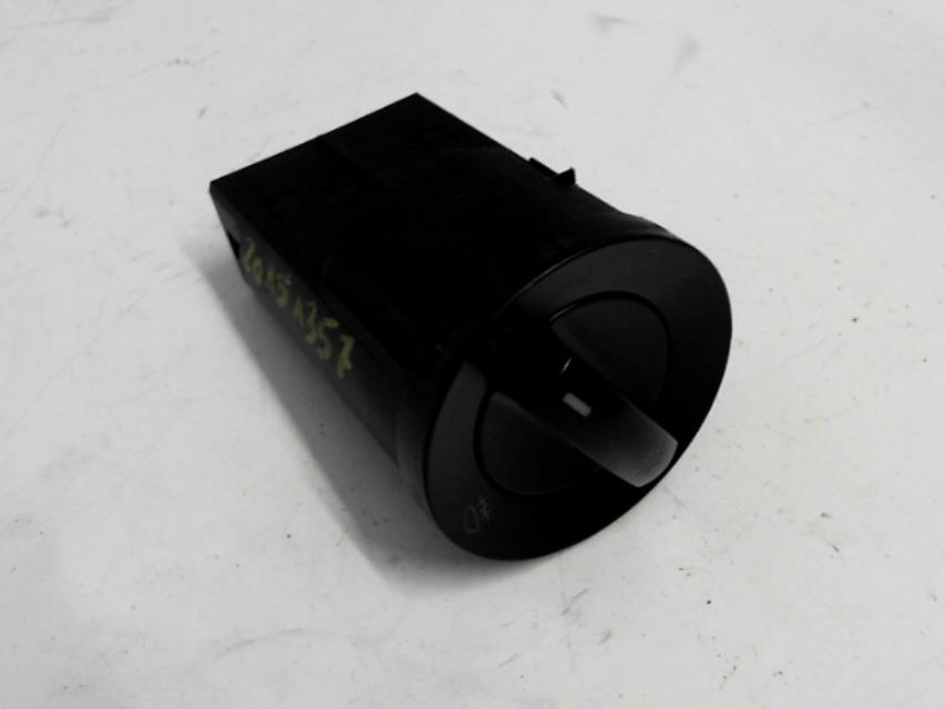 Commande de phare VOLKSWAGEN POLO 4 PHASE 1 Essence - 1