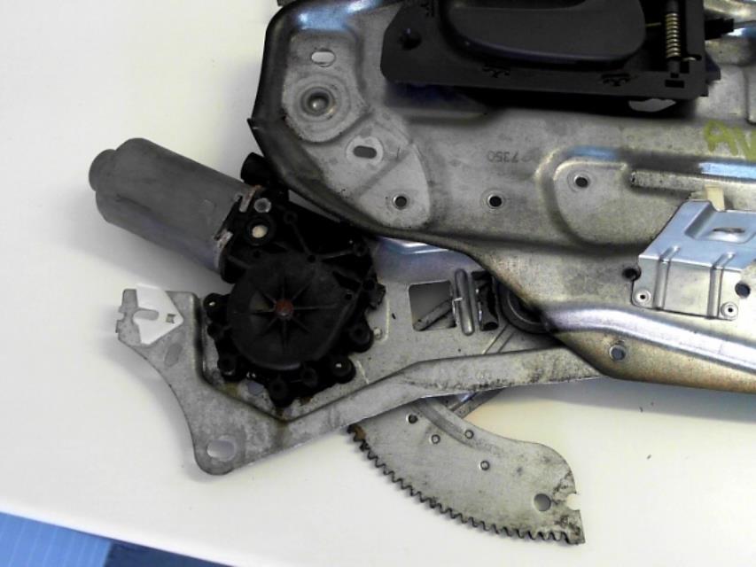 Image Leve vitre electrique avant droit - RENAULT LAGUNA 1