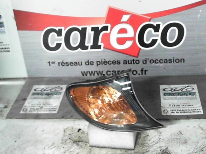 Optique avant secondaire droit (feux)(clignotant) BMW SERIE 3 E46 PHASE 2  - 1