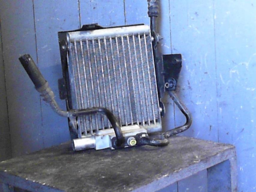 Radiateur huile AUDI A6 (4B)  - 1