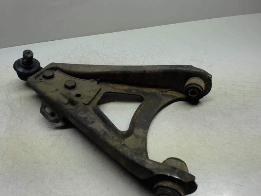 Triangle avant gauche RENAULT R9 Essence - 1