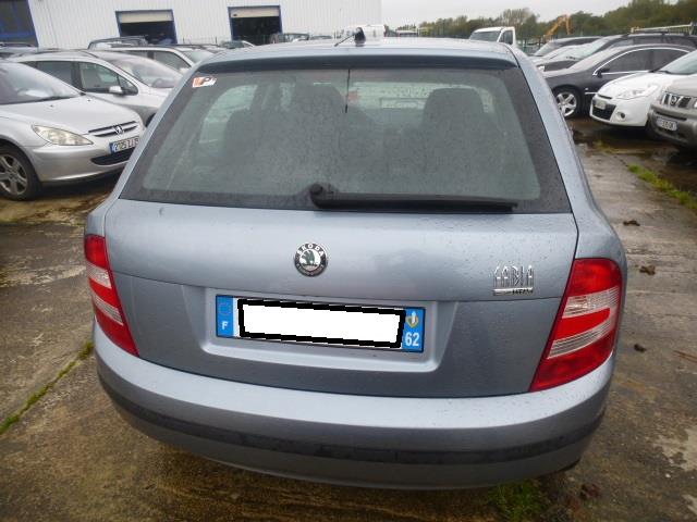 Image Feu arriere principal droit (feux) - SKODA FABIA 1