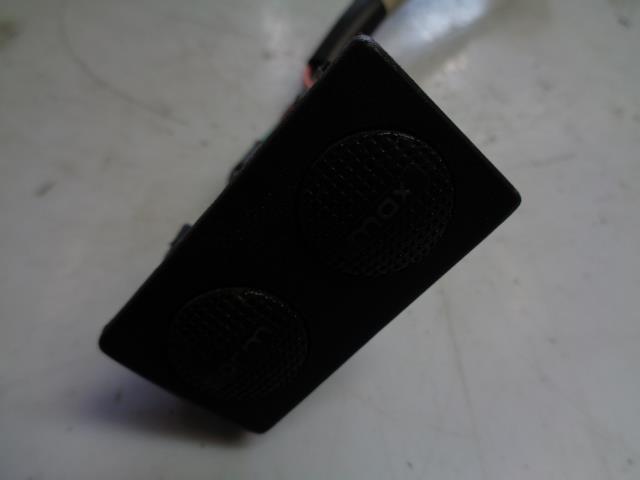 Bouton/Interrupteur VOLKSWAGEN GOLF 3 BREAK Diesel - 1