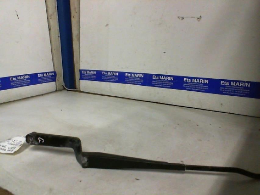 Braccio tergicristallo anteriore sinistro VOLKSWAGEN POLO 3 PHASE 1 Diésel - 1