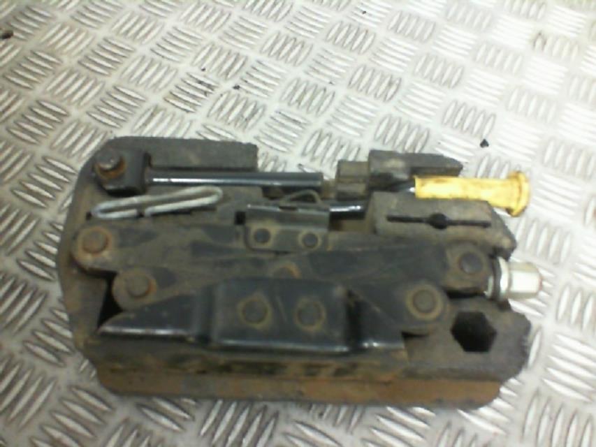 Cric (Ensemble depannage) RENAULT LAGUNA 1 PHASE 2 Diesel - 1