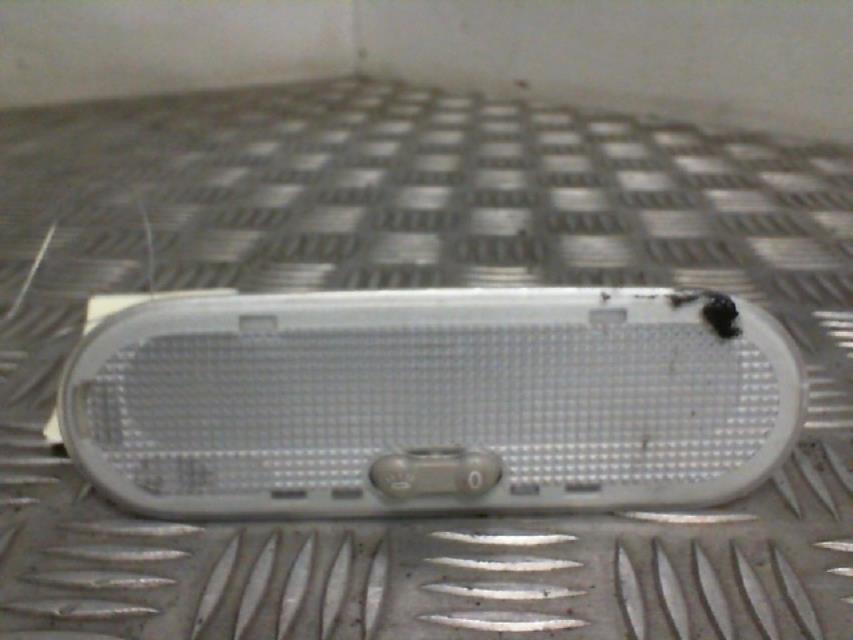 Eclairage de plafonnier RENAULT CLIO 3 PHASE 2 Essence - 1