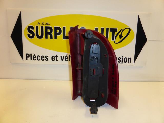 Image Feu arriere principal droit (feux) - RENAULT MEGANE 1
