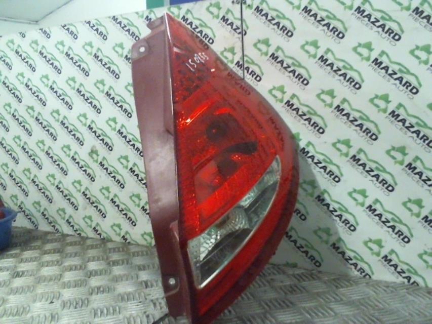 Fanale posteriore principale destro (luci) FORD FIESTA 6 PHASE 1 Diésel - 1