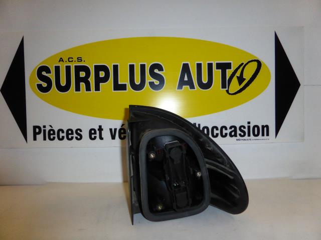 Image Feu arriere principal gauche (feux) - RENAULT LAGUNA 1