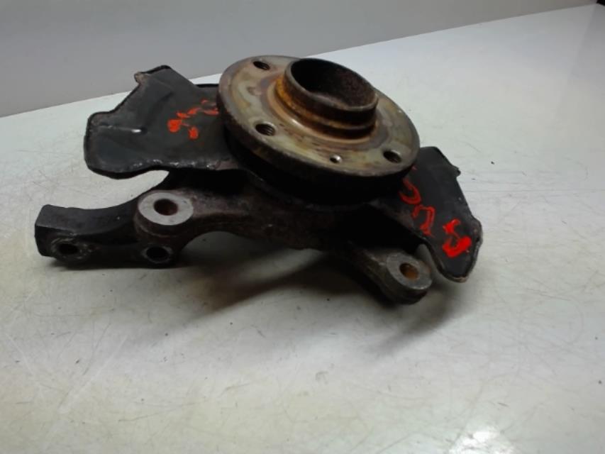 Fusee avant gauche SUZUKI SWIFT 3 Diesel - 1