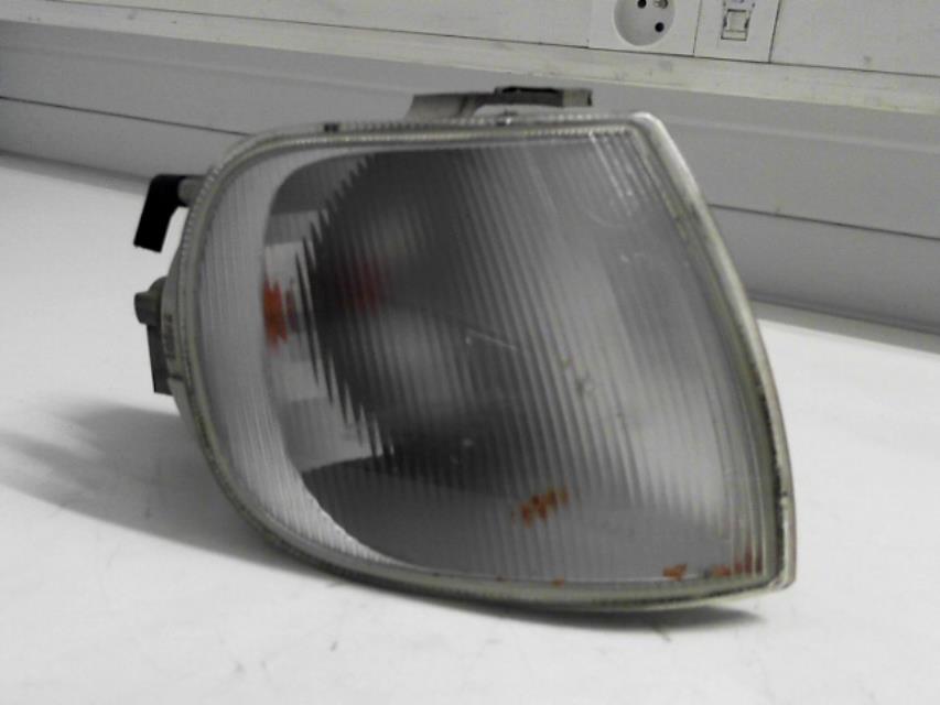 Gruppo ottico anteriore secondario destro (luci)(freccia) VOLKSWAGEN POLO 3 PHASE 1 Gasolina - 1