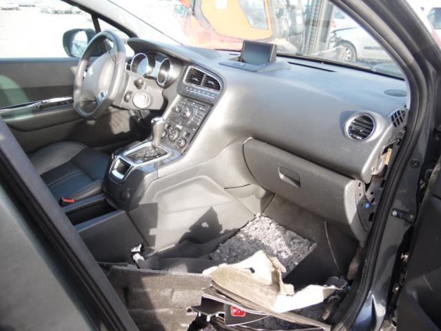 Image Siege central arriere - PEUGEOT 5008 1