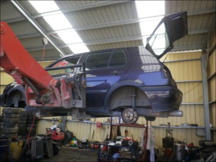 Pinza freni anteriore sinistra VOLKSWAGEN GOLF 2 Gasolina - 1