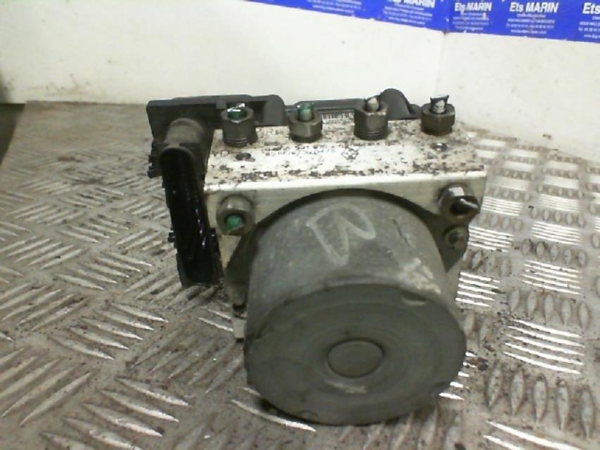 Blocco ABS (antibloccaggio freni) RENAULT CLIO 3 PHASE 1 Diésel - 1