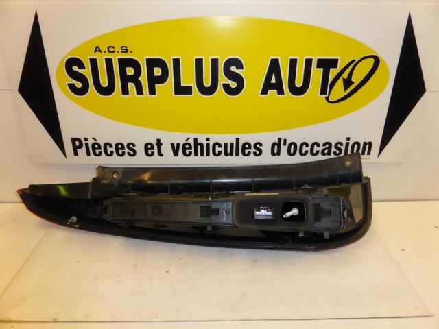 Image Feu arriere principal droit (feux) - FORD FIESTA 5