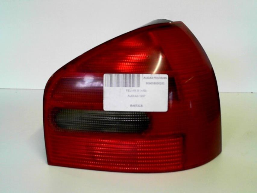 Fanale posteriore principale destro (luci) AUDI A3 1 PHASE 1 Gasolina - 1